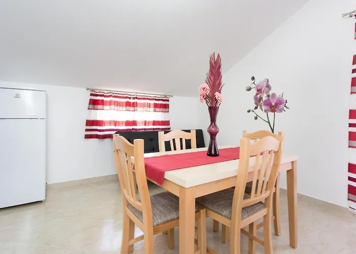 Comfort With Balcony And Pool Apartment Krk Town
