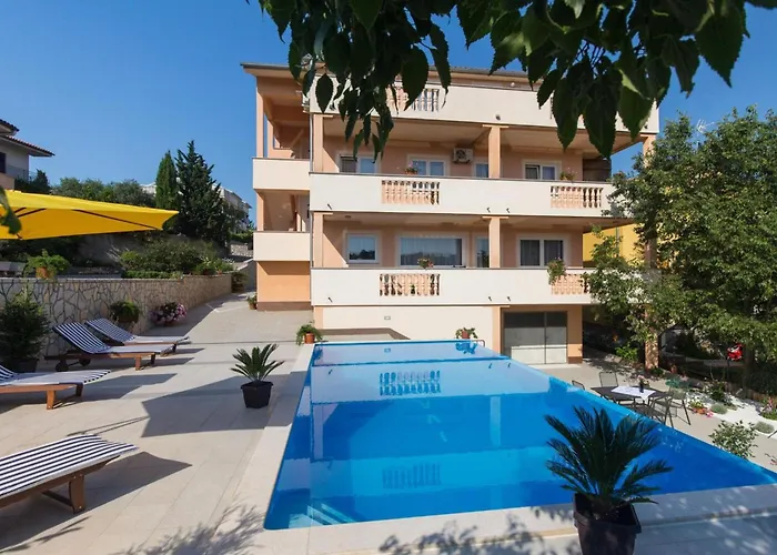 Comfort With Balcony And Pool * Krk Town