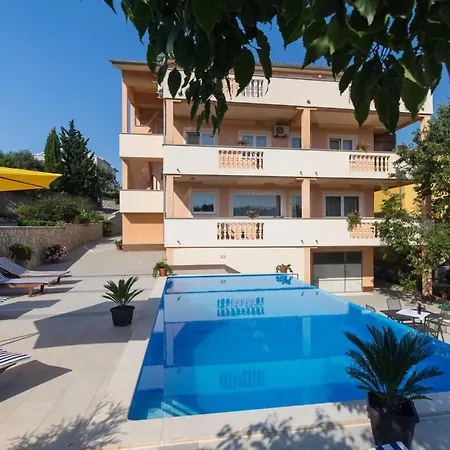 Comfort With Balcony And Pool * Krk Town